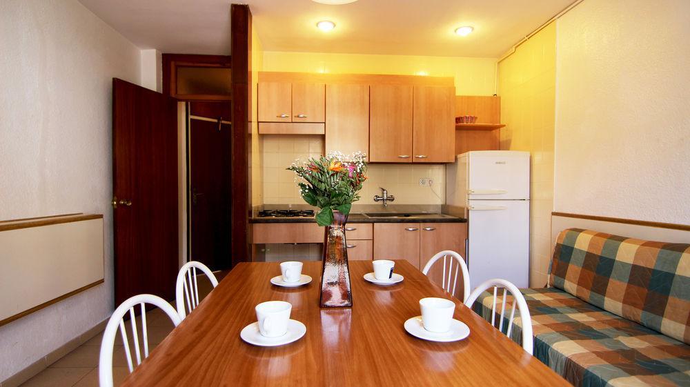 Apartamentos Zodiac โยเรตเดมาร์ ภายนอก รูปภาพ