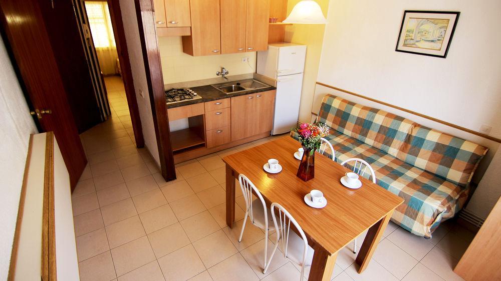 Apartamentos Zodiac โยเรตเดมาร์ ภายนอก รูปภาพ