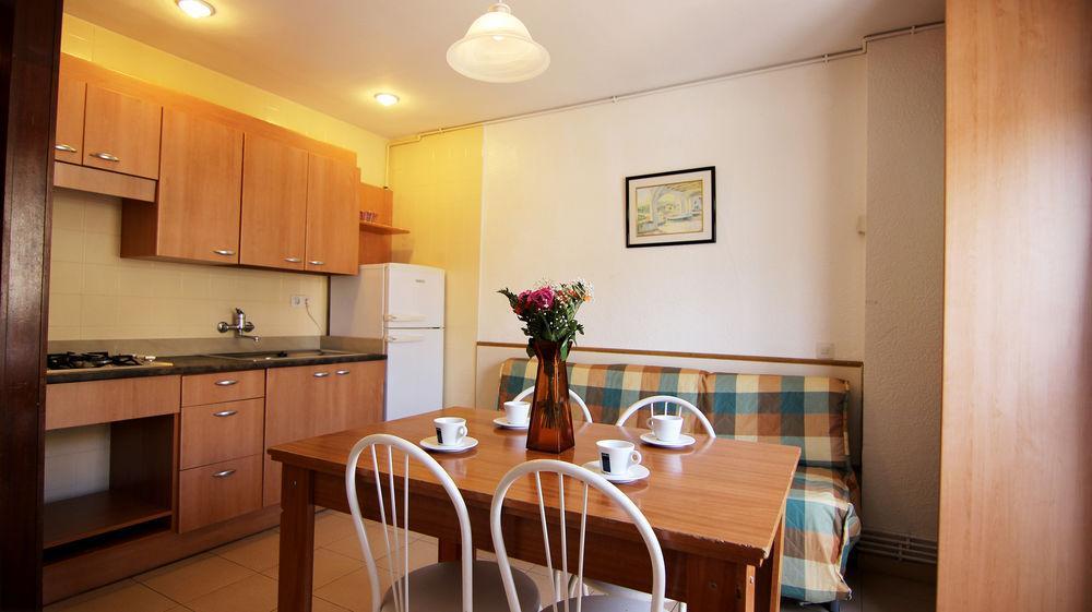 Apartamentos Zodiac โยเรตเดมาร์ ภายนอก รูปภาพ