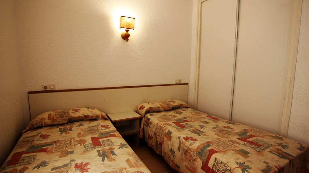 Apartamentos Zodiac โยเรตเดมาร์ ภายนอก รูปภาพ