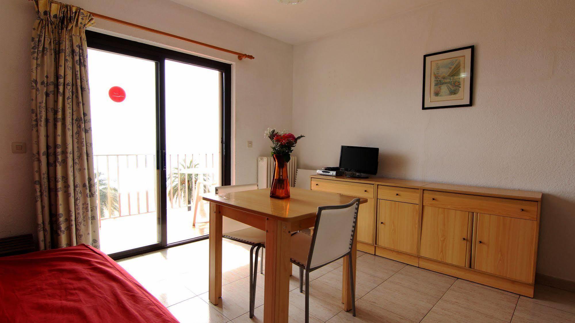 Apartamentos Zodiac โยเรตเดมาร์ ภายนอก รูปภาพ