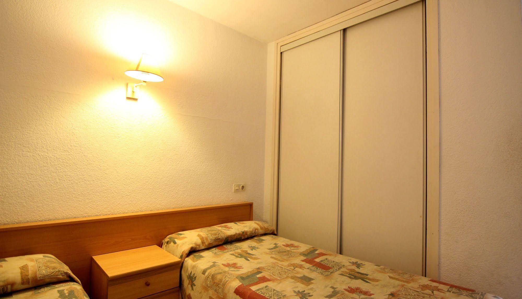 Apartamentos Zodiac โยเรตเดมาร์ ภายนอก รูปภาพ