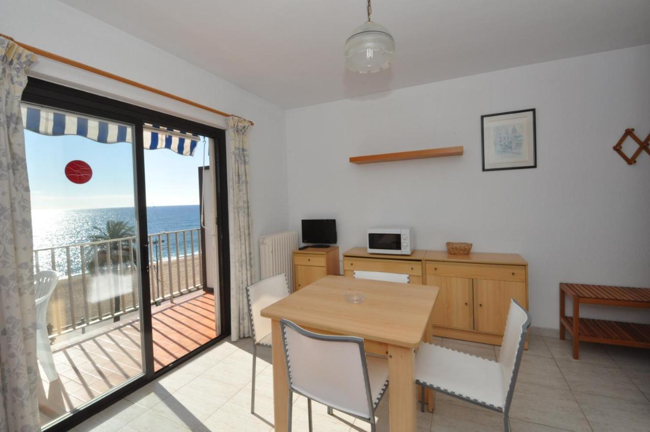 Apartamentos Zodiac โยเรตเดมาร์ ภายนอก รูปภาพ