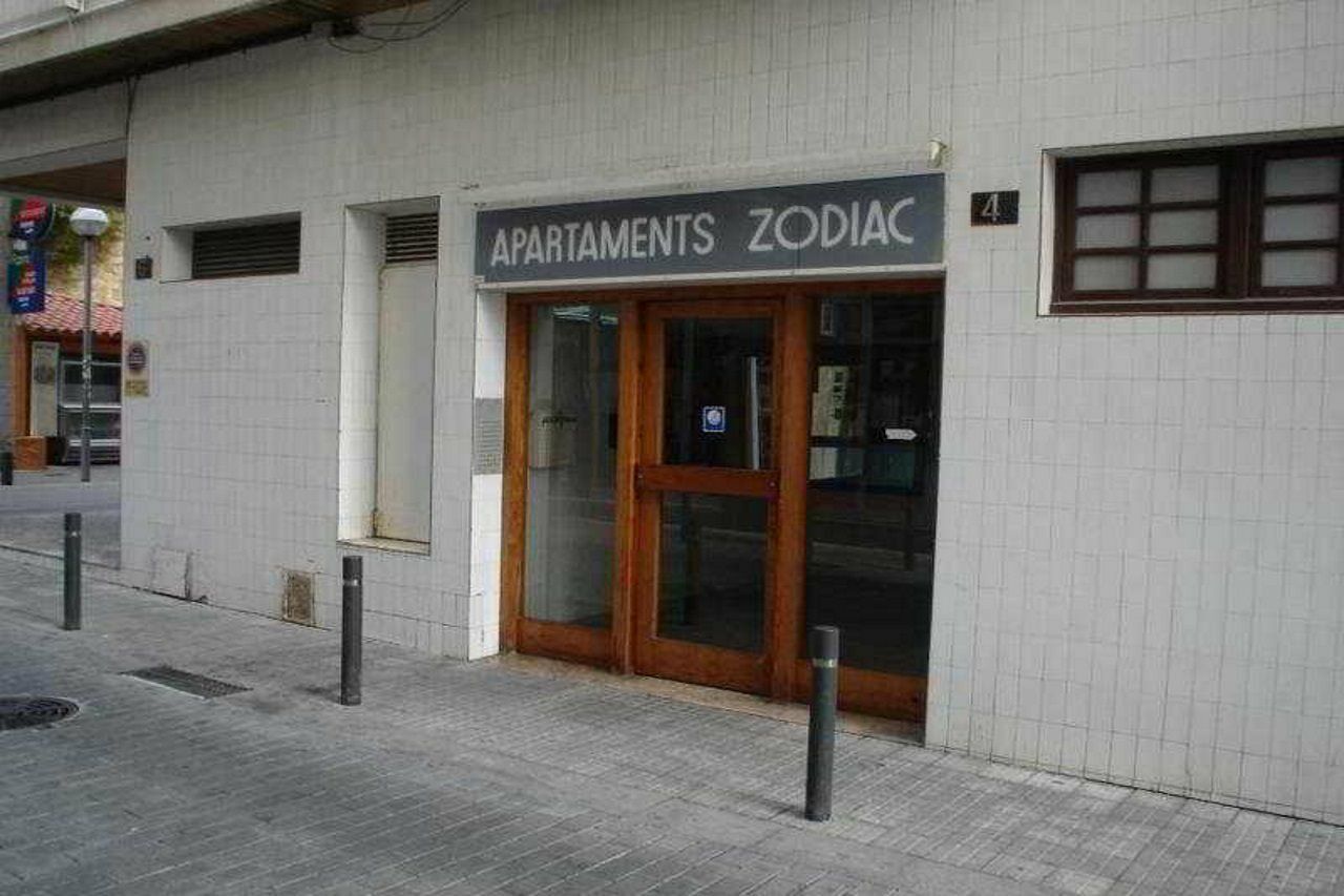 Apartamentos Zodiac โยเรตเดมาร์ ภายนอก รูปภาพ